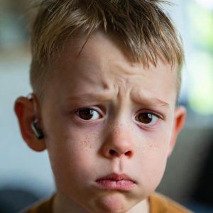 خاموش شدن باتری سمعک